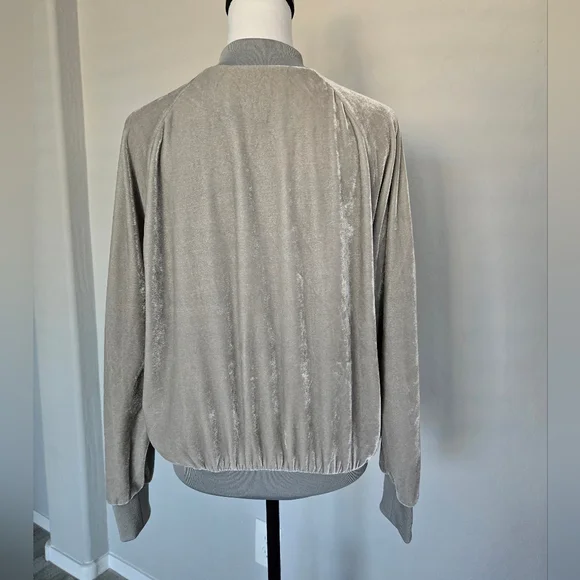 Daya By Zendaya Velour Velvet Silver Gray Track Jacket Zip Up Long Sleeve Sz XS - Picture 6 of 16